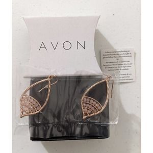 Avon F4234301 Beachy Beaded Blush Teardrop 2018 Earrings